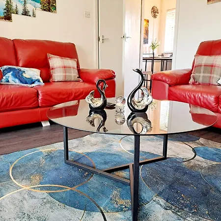 Cozy 2Br Home Leeds Free Parking & Wifi Pets Welcome Лидс Экстерьер фото
