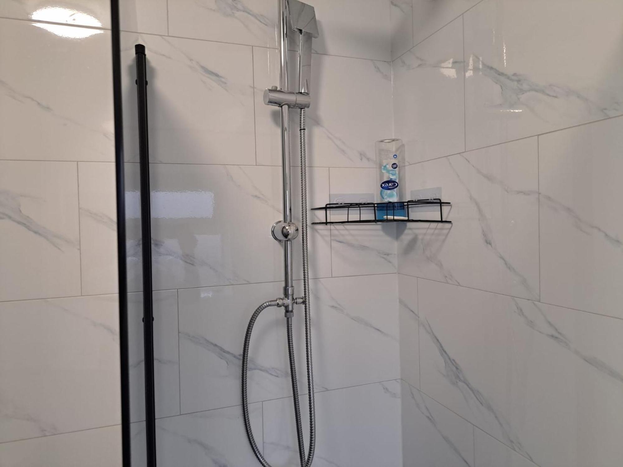 Cozy 2Br Home Leeds Free Parking & Wifi Pets Welcome *