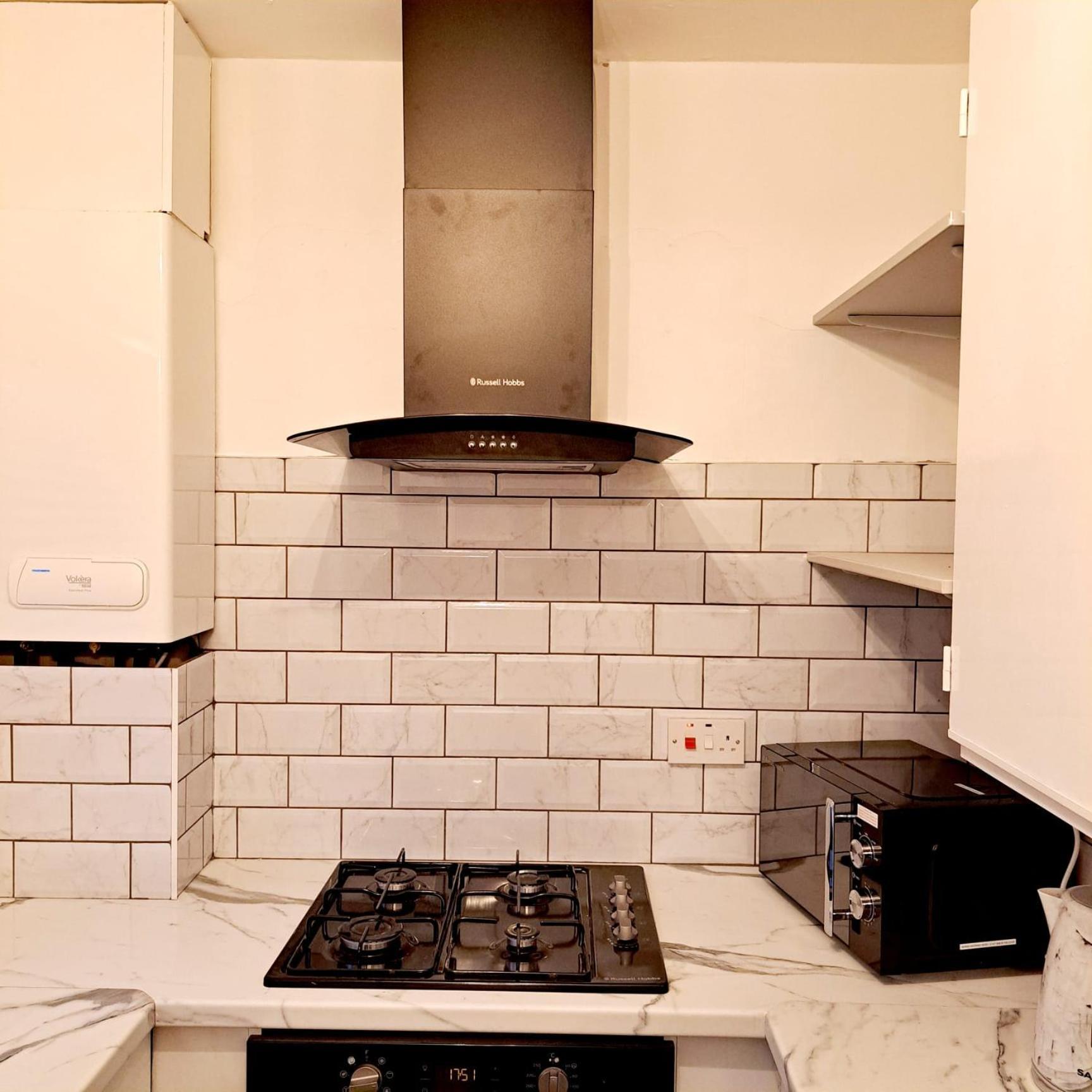 Cozy 2Br Home Leeds Free Parking & Wifi Pets Welcome Apartment Leeds (West Yorkshire)